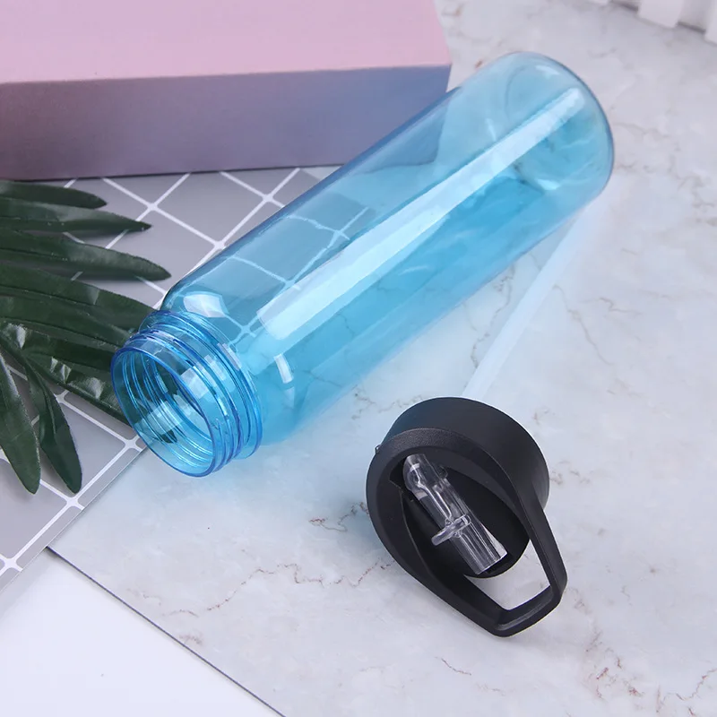 Outdoor sports custom 700ml portable clear drinking cup jug bpa free reusable travel plastic water bottle with handle/straw