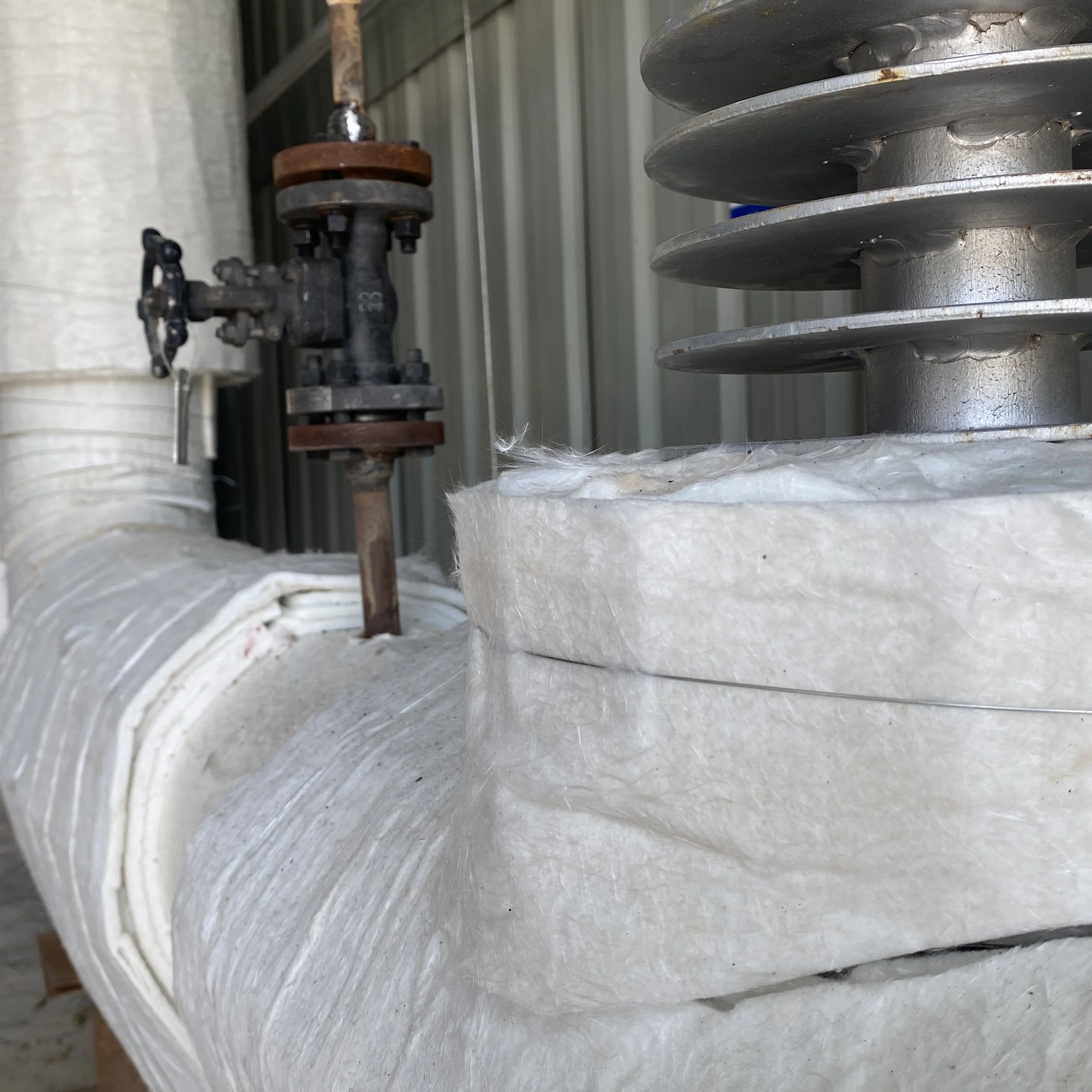 Pipe insulation irregular shape aerogel jacket hydrophobic sillca aerogel insulation material oil pipeline insulation