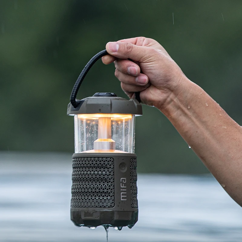 Hot sell Waterproof Portable  USB Charging Camping Lights And Speaker For Travelling And Camping