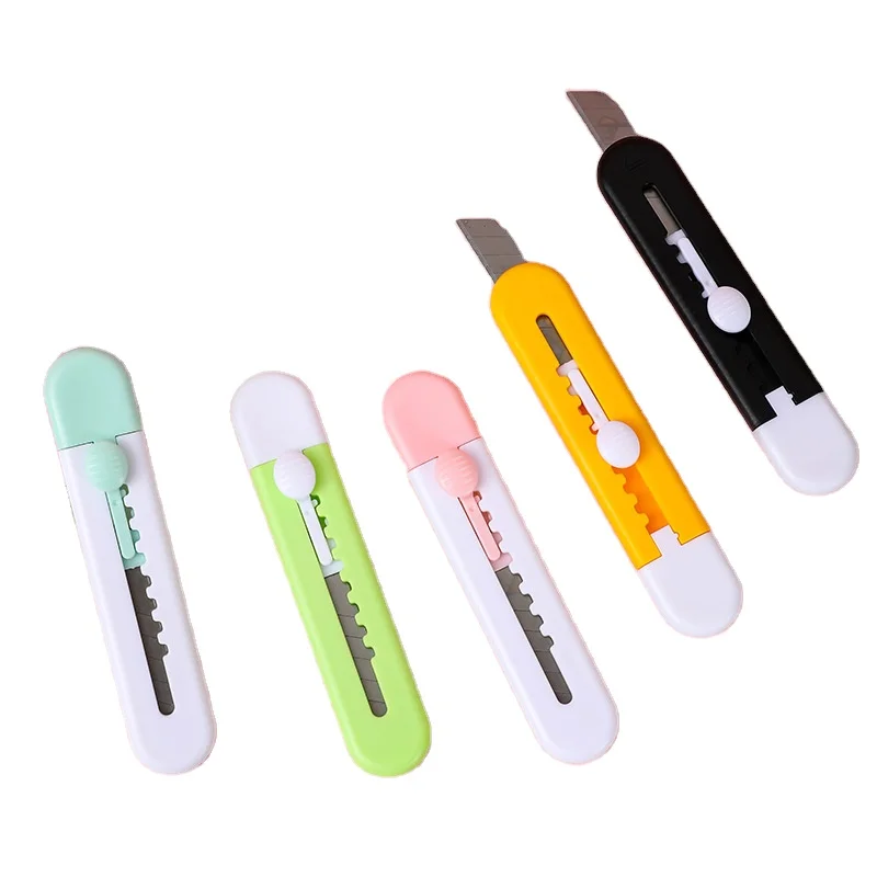Cute Wholesale Plastic Art Knife Portable Unpacking And Express Delivery Knife Student Handmade Paper Cutting Telescopic Knife