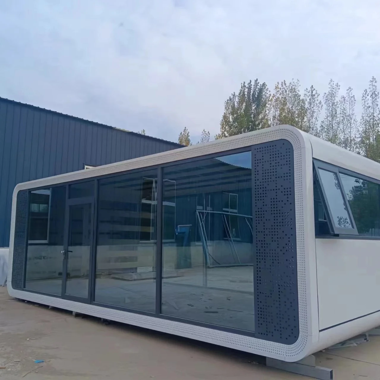 Custom design Portable Container Homes 2 Bedroom 40ft Luxury House Container House