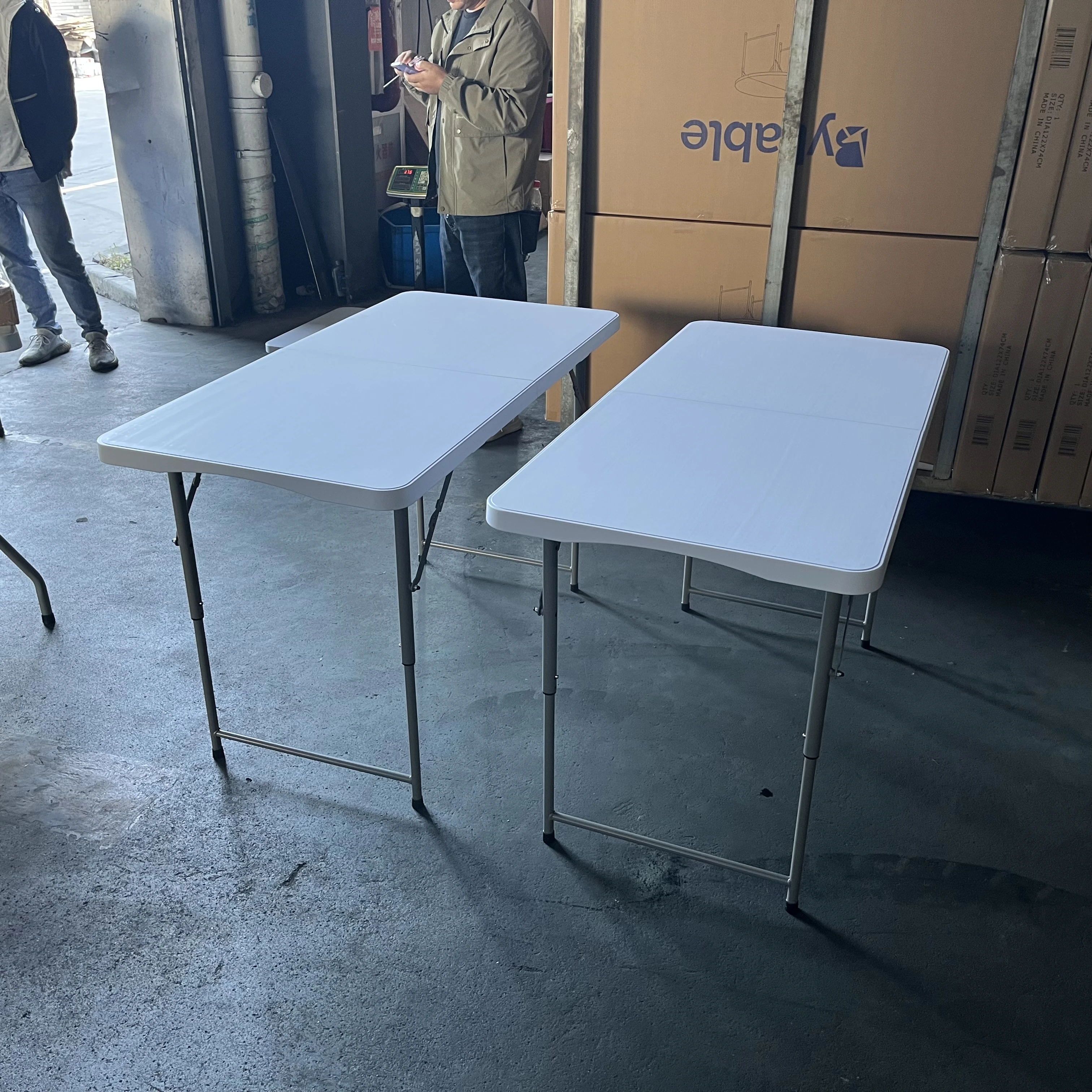 Portable Outdoor Balcony Easy Foldable Kitchen Dining Table Catering Banquet Picnic Plastic White Folding Camping Table