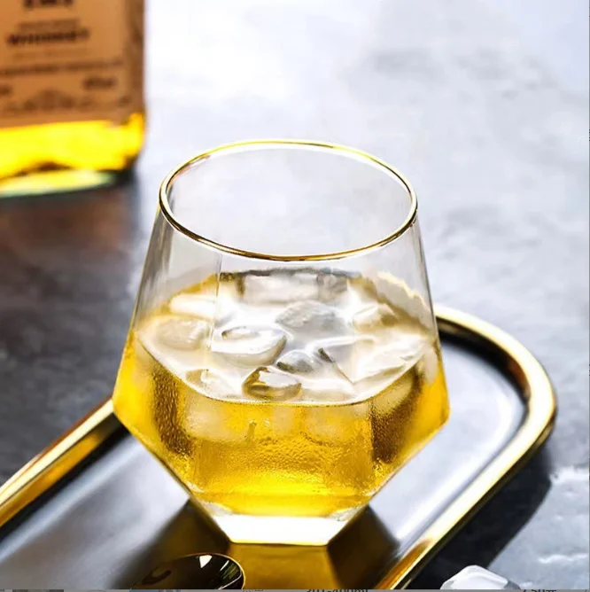 2024 High Quality color Whiskey Glasses Drinking Whisky Glasses Cup Crystal Diamond Shape Whiskey Glass