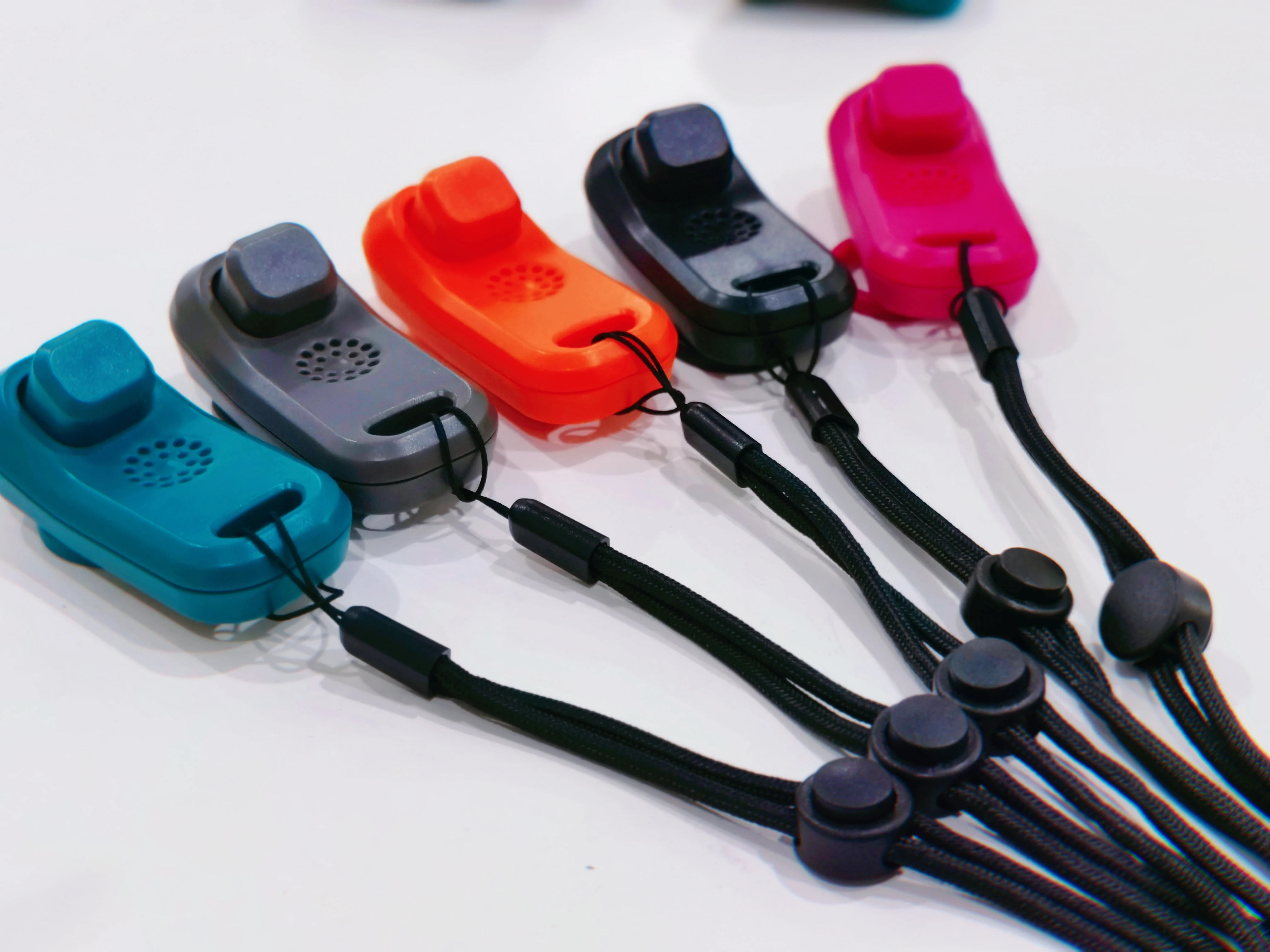 Лидер продаж 2021, синяя Новинка, командный кликер с кольцом на палец и ремешком на запястье, высококачественный кликер для дрессировки собак