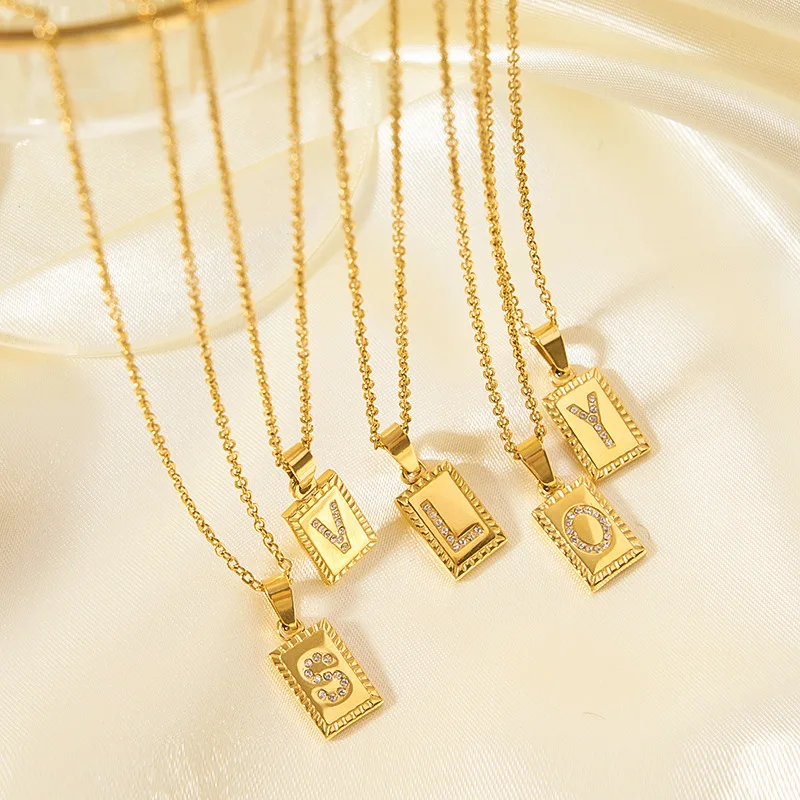 SS8-599P Wholesale Death Head Skull Butterfly Moth Pendant Nelace For Man Stainless Steel Punk Good Detail Animal Jewelry