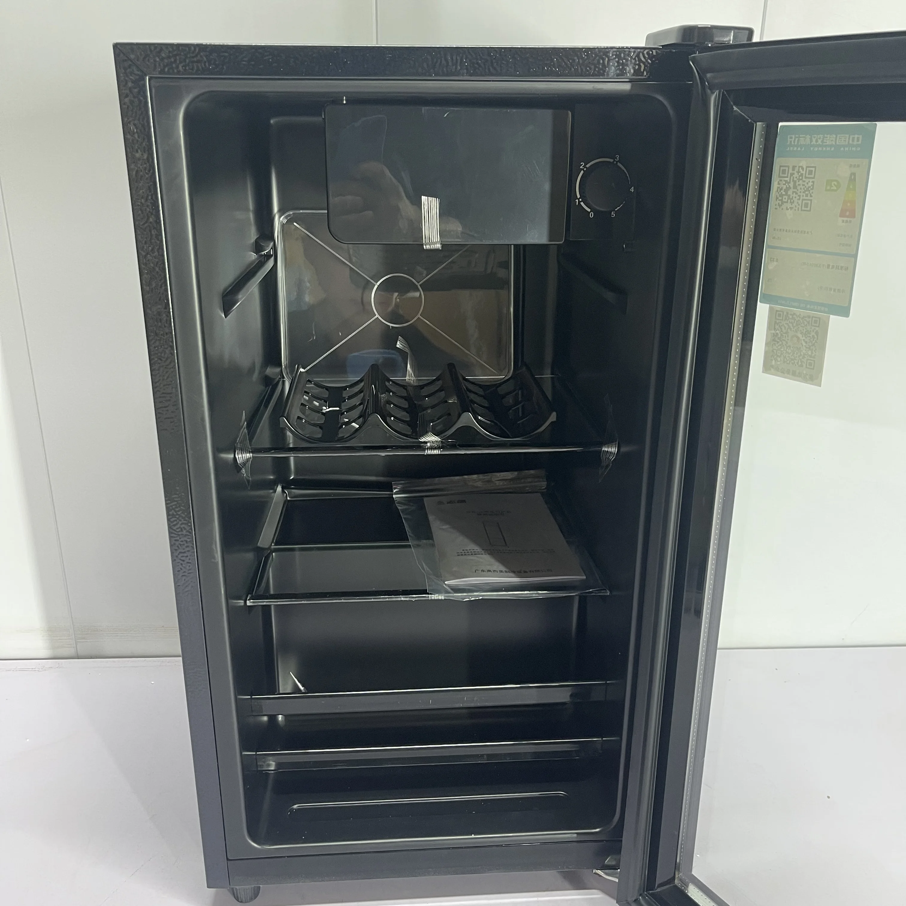 75L hotel single door mini Bar Fridge Table Top Refrigerator Custom Beer Beverage Mini Fridge freezer