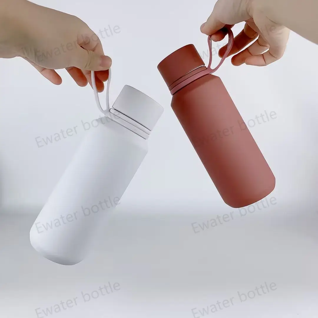 Ready to Ship 20oz 12oz  Stainless Steel Flask with Silicone Rope Christmas Color Custom Logo Vacuum Bottle Rubber Paint