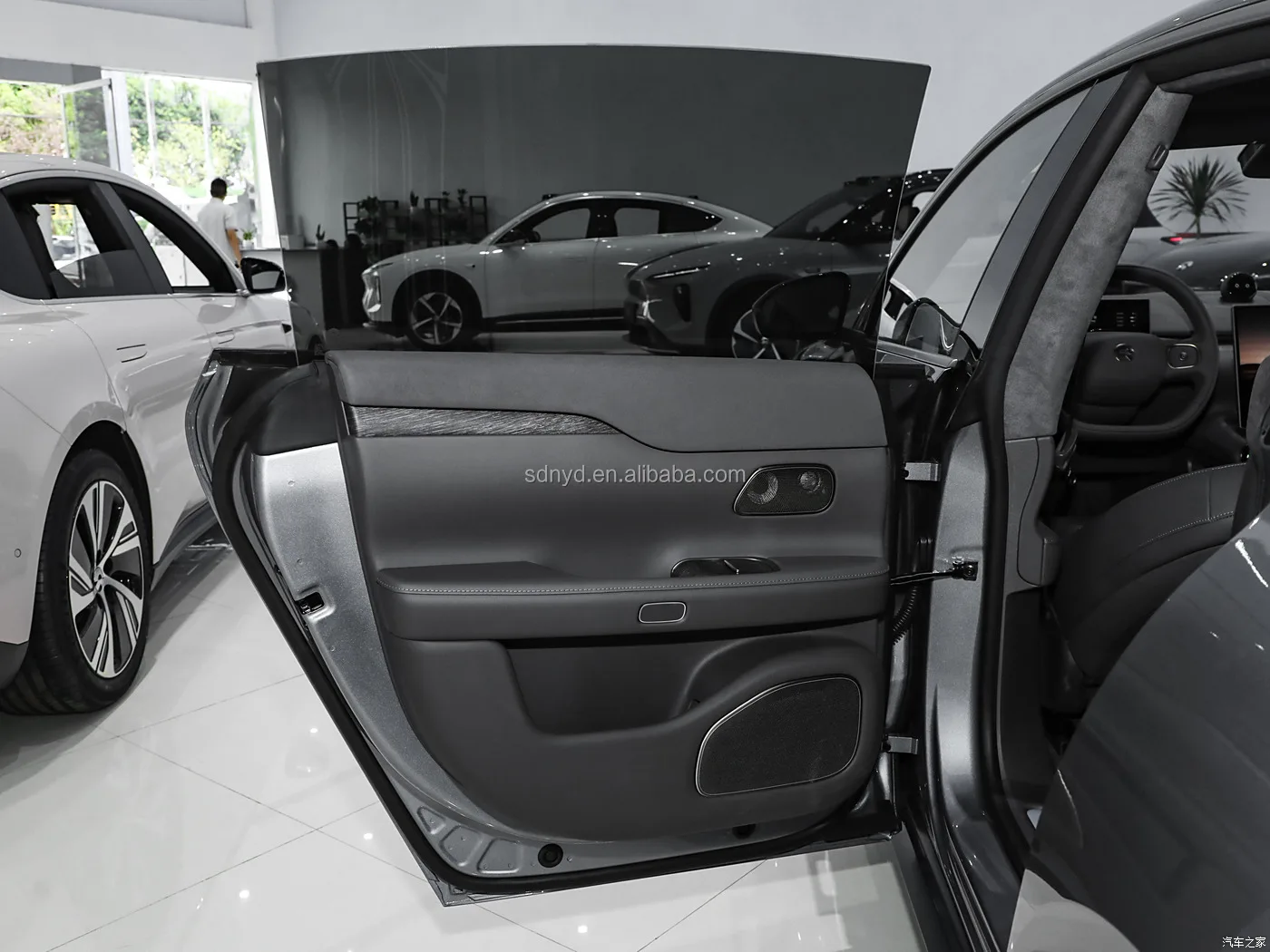 2024 Nio ET7 представительская версия 75KWH литиевая батарея Гибридный внедорожник левое рулевое управление и мини-уровень с автоматической коробкой передач