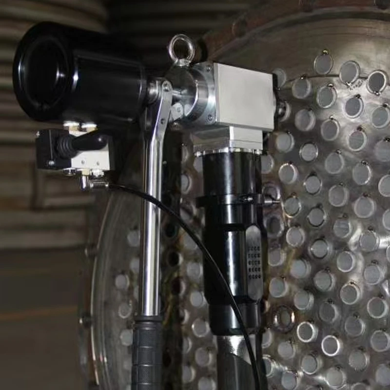 The Mongoose is a torque free beveling machine for power station Heat Exchanger Tube Pipe Facing Beveling And Removing Machine