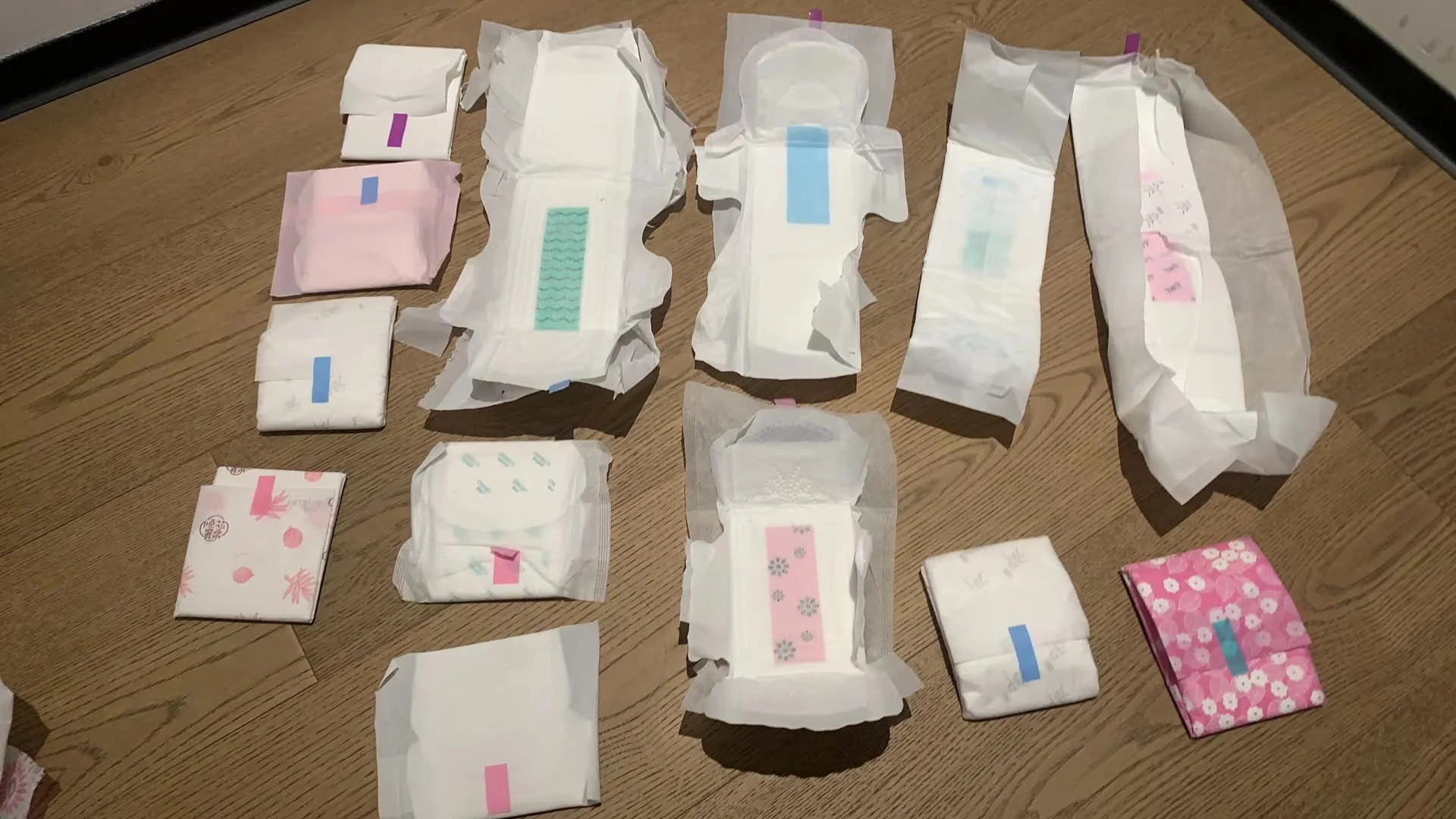 cheap wholesale B Grade Sanitary Napkins Biodegradable Wholesale Organic Cotton Lady Day And Night Use Sanitary Napkins