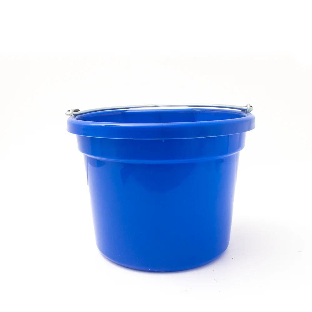 Factory supply 12 Liter Plastic Flat Back Horse Feeding Buckets horse buckets feeders