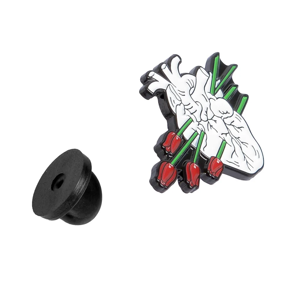 Wholesale Low MOQ Romantic Metal Badge Deep Brooch Pin Rose Heart Lapel Pin Soft Enamel Pin