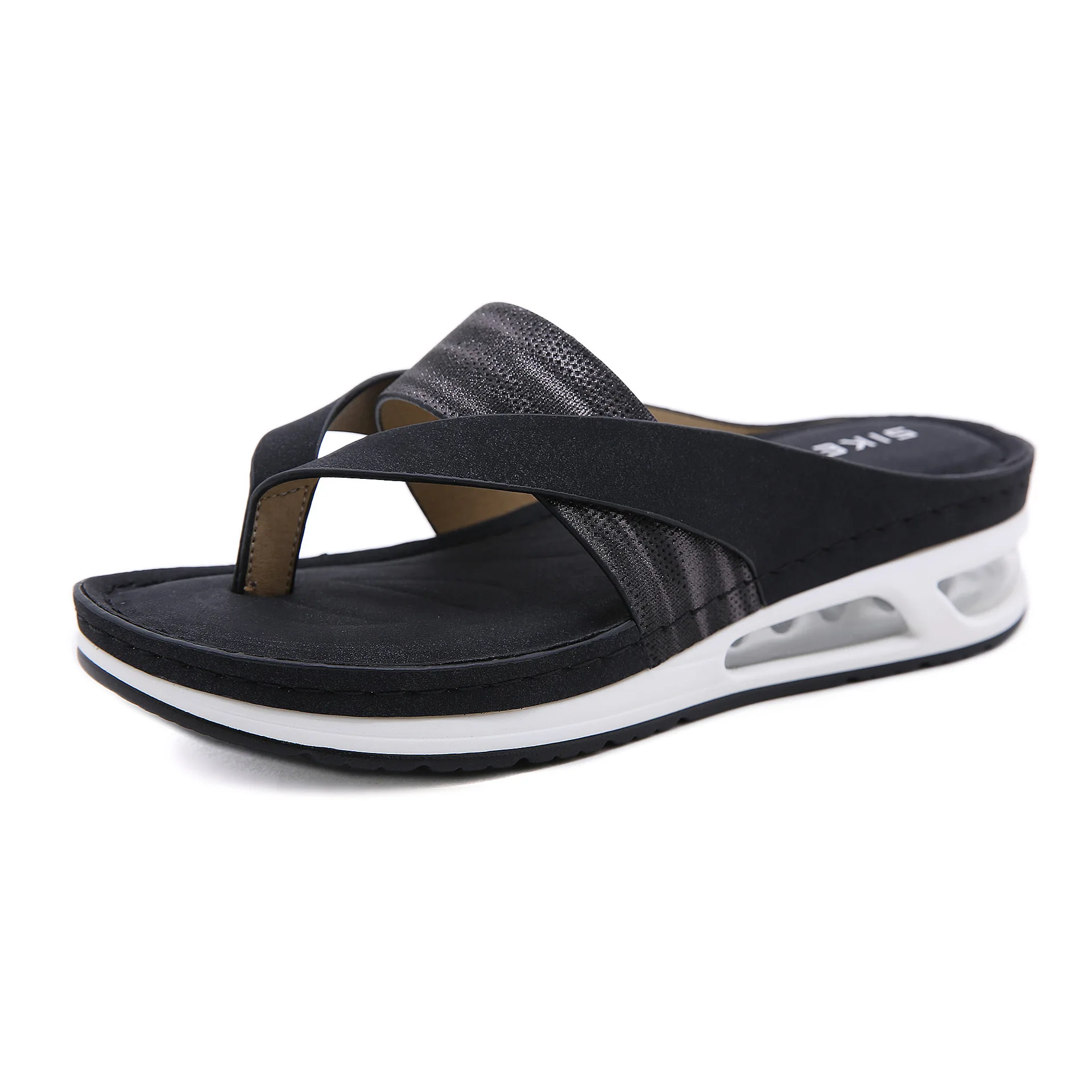 Popular Women Slide Shoes Fashion Design High Quality PU Leather Sandal Men Latest Weave Design Leather Sandals Women 2023