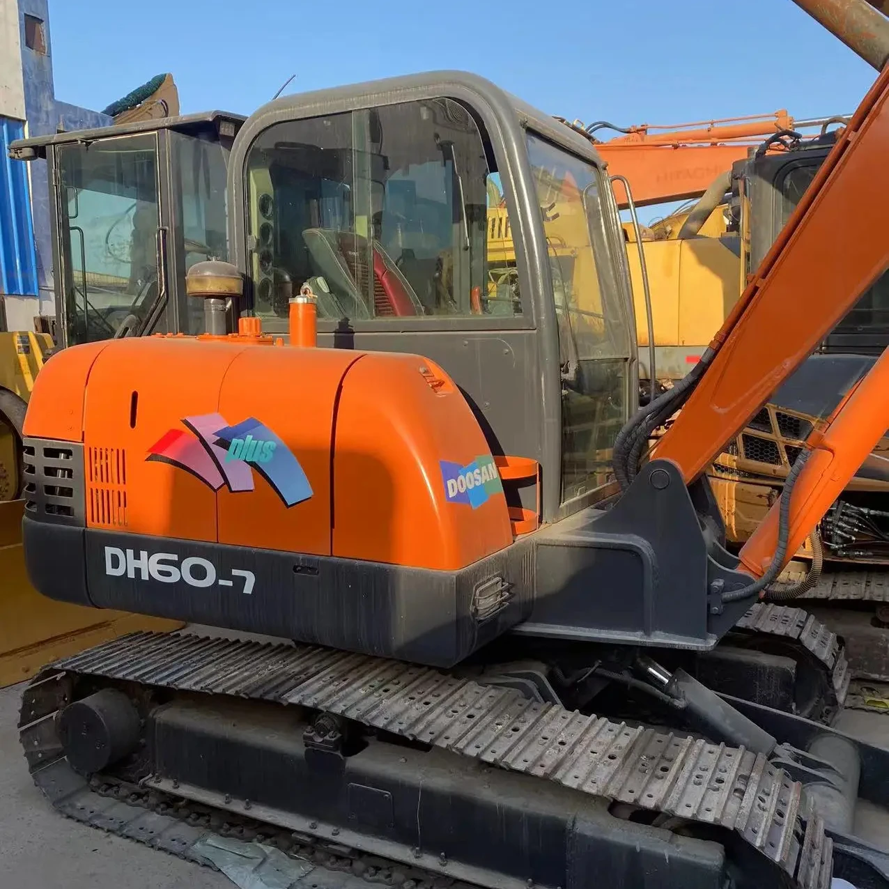 Good quality 6 ton used crawler excavator Doosan DH60 DH60-7 secondhand excavator machine used Hydraulic excavator Doosan DH60-7