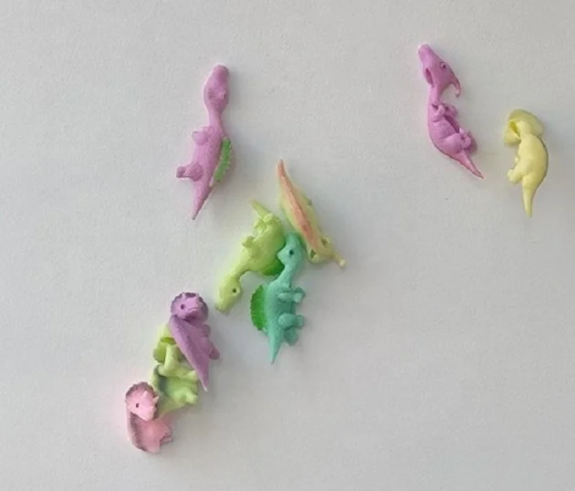 Wholesale fidget toy sticky hand squeeze decompression toy TPR dinosaur finger slingshot