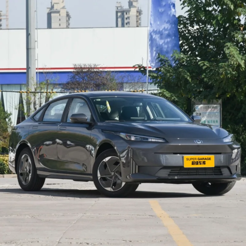 Sedan Hybrid Cars Chana/Changan Qiyuan A05 2025 True Fragrance Edition 145 Leading Type