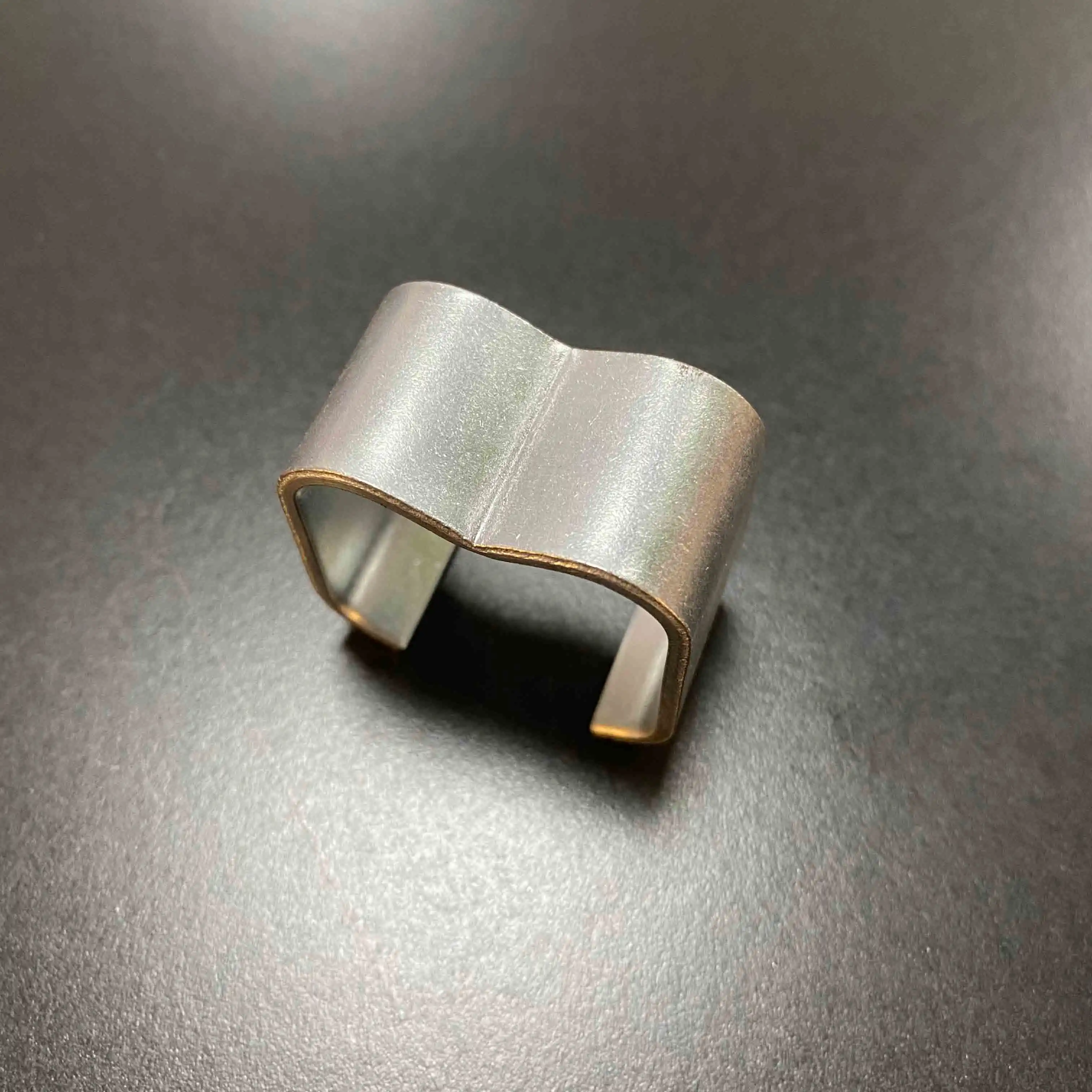 Best selling roller shutter door saddle clamp