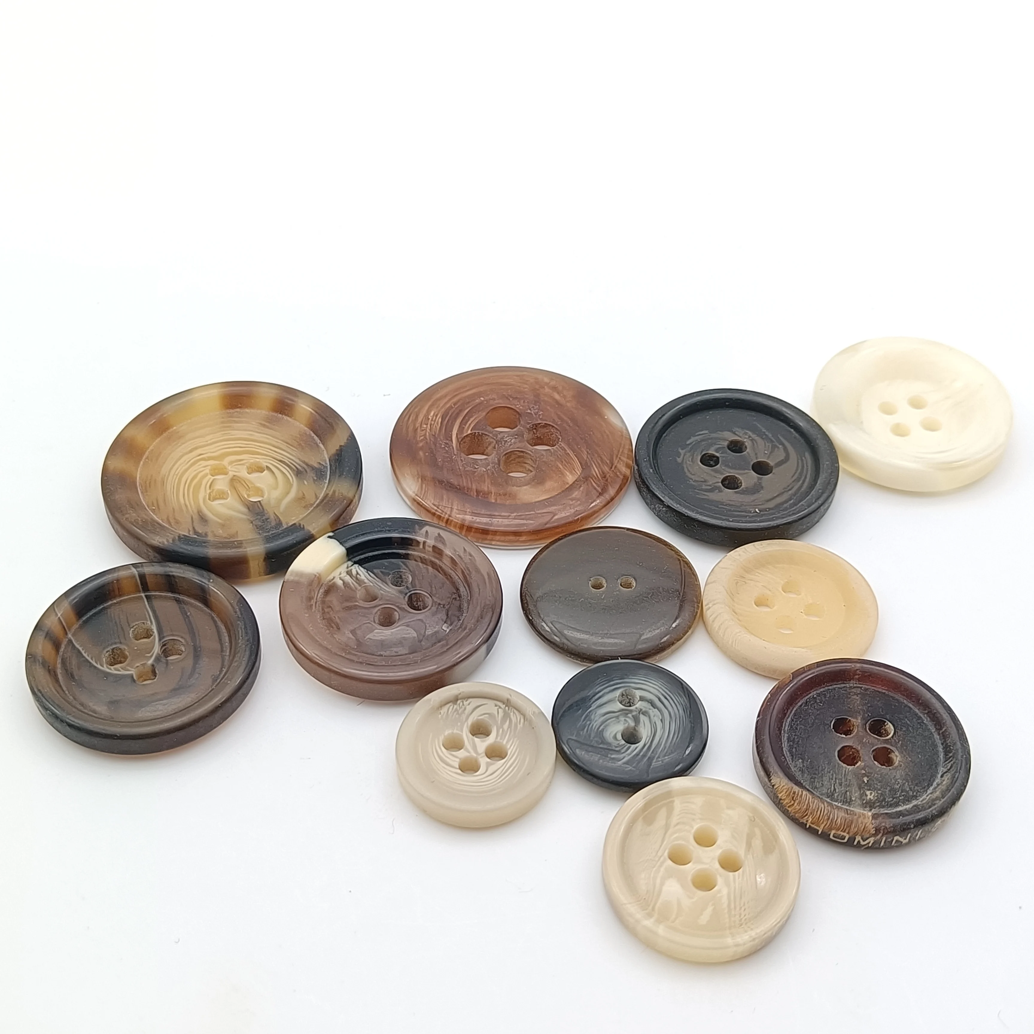 HLD factory wholesale graphic custom resin buttons four hole buttons hand stitched buckle