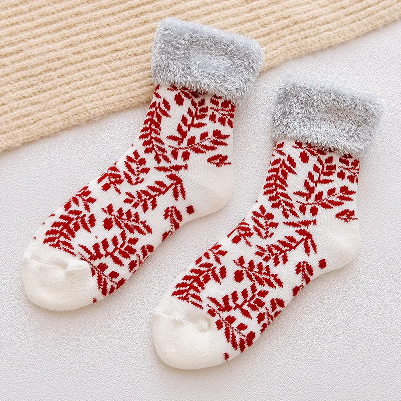 Wholesale Thick Winter Snowflake Jacquard Christmas Pattern Socks Soft Slipper Floor Socks