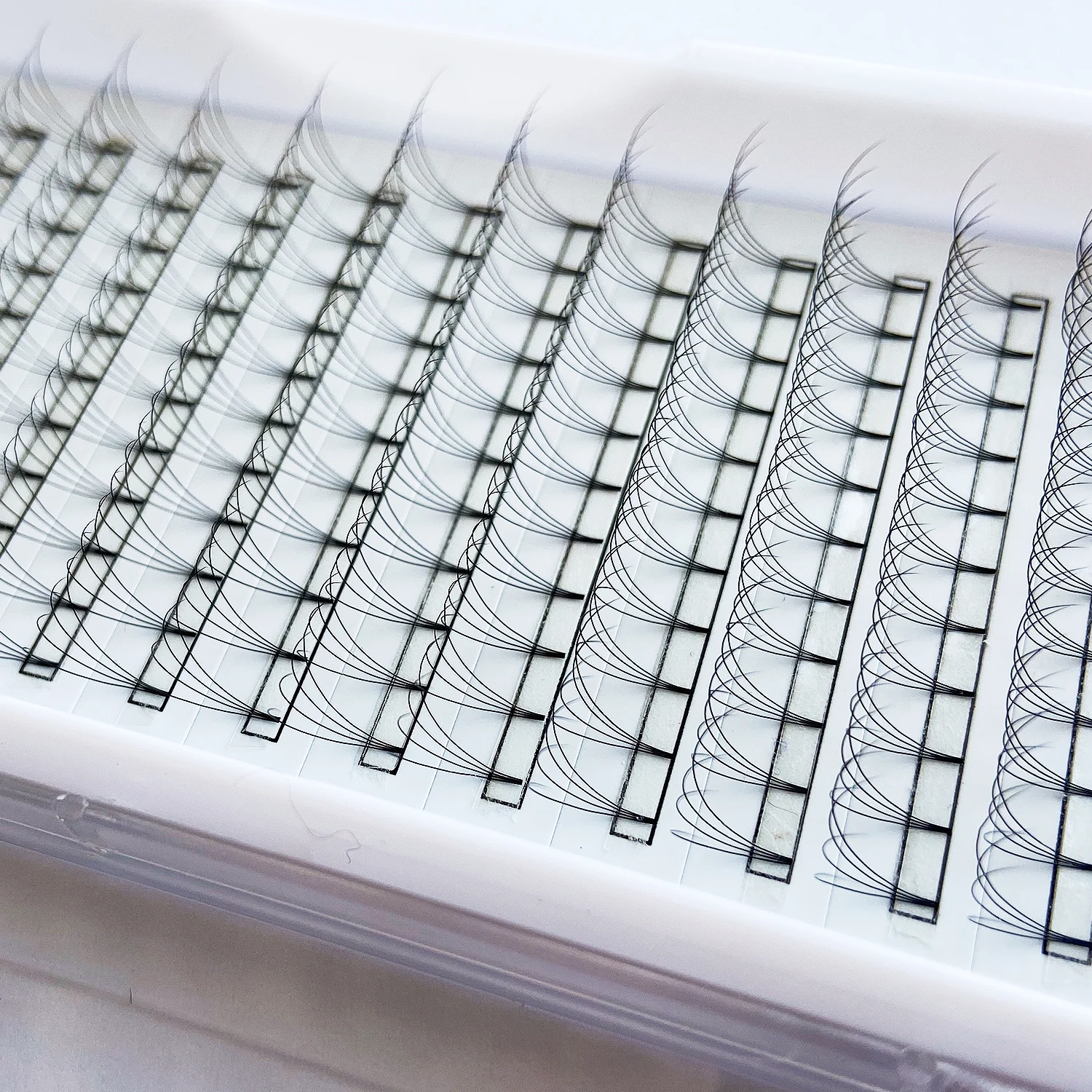 Korean PBT Promade Fan Eyelash Private Label 2D 3D 4D 5D 6D 7D 8D Premade Fans Lashes Short Stem Russian Volume Eyelashes