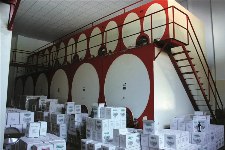 Merlot Igt Veneto - Italy Veneto Casere 12.5% Bottle Igt Table Still Merlot Sweet Red Wine