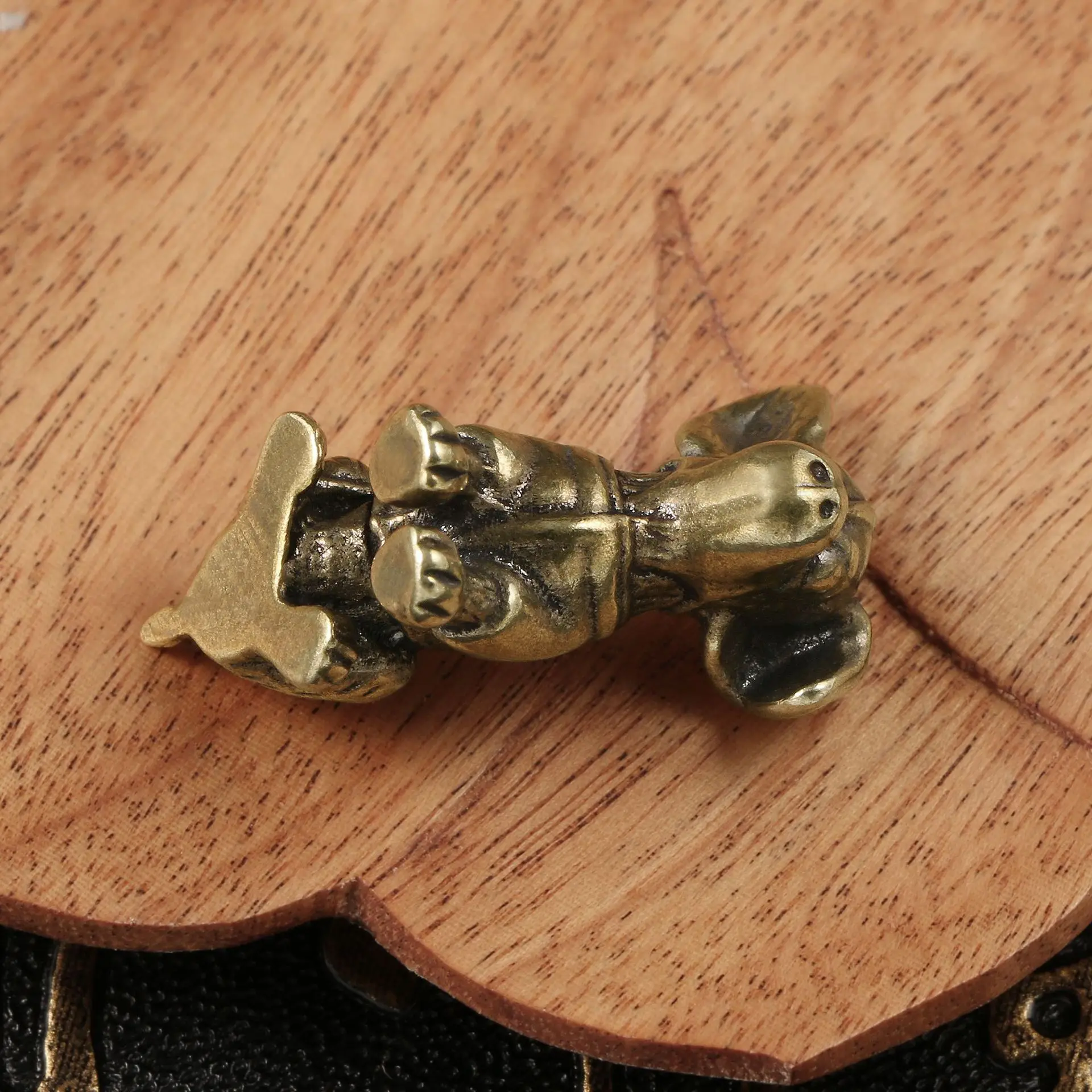 Brass material made of puppy ornaments cute dog zodiac dog bronze figurine toys.