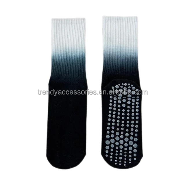 Mid Tube Gradient color Anti slip Grip Yoga Dance Sport Socks Non Slip Silicone Pilates Socks With Customized Logo Winter Socks