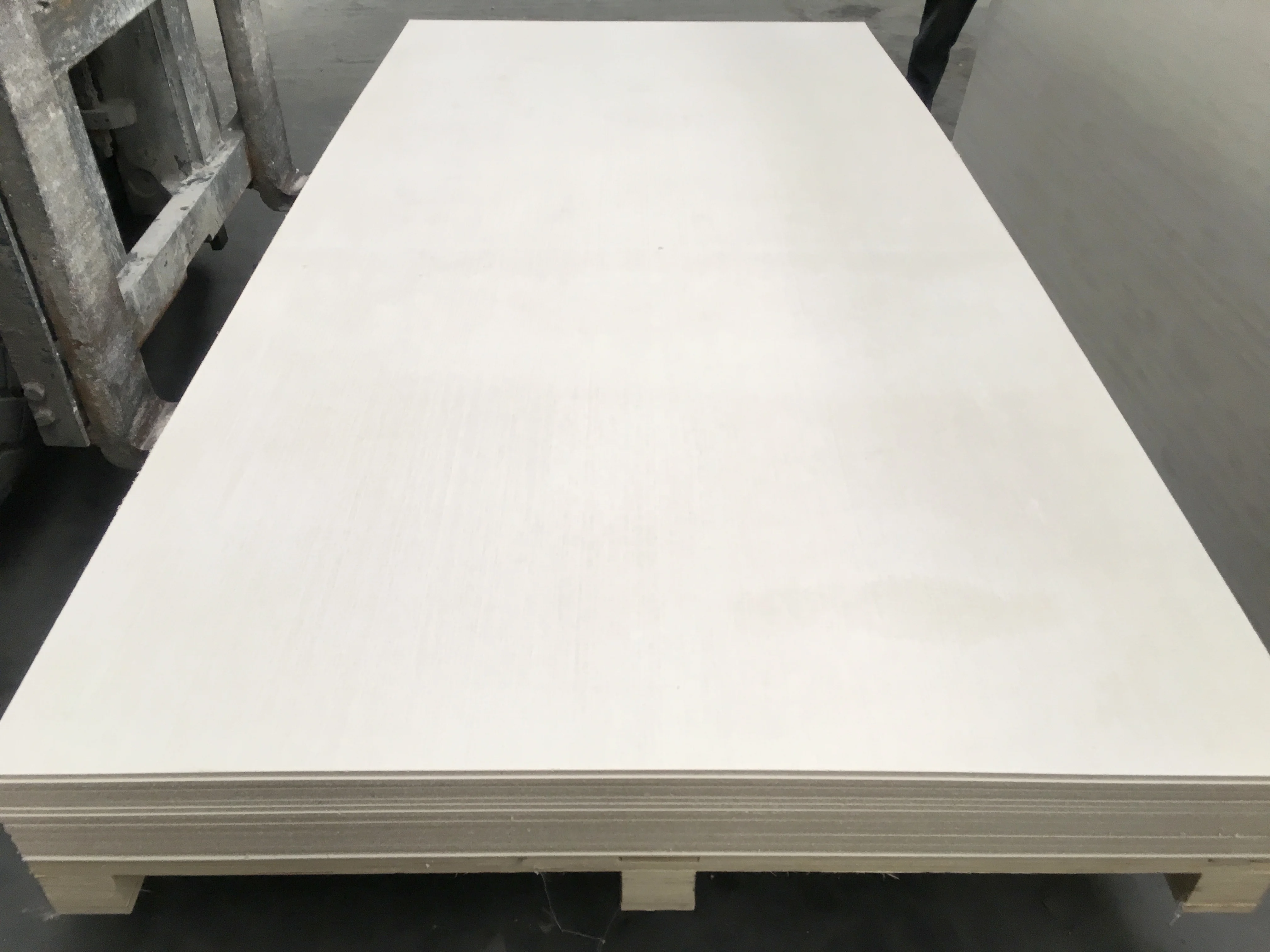 Good Quality 12mm Magnesium Oxide MGO MGSO4 Partition Wall Board for Indonesia