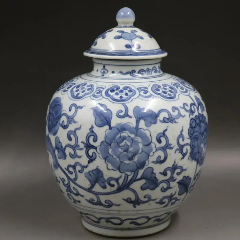 Hand painted chinese antique blue and white lion pattern porcelain home decoration ceramic ginger jar