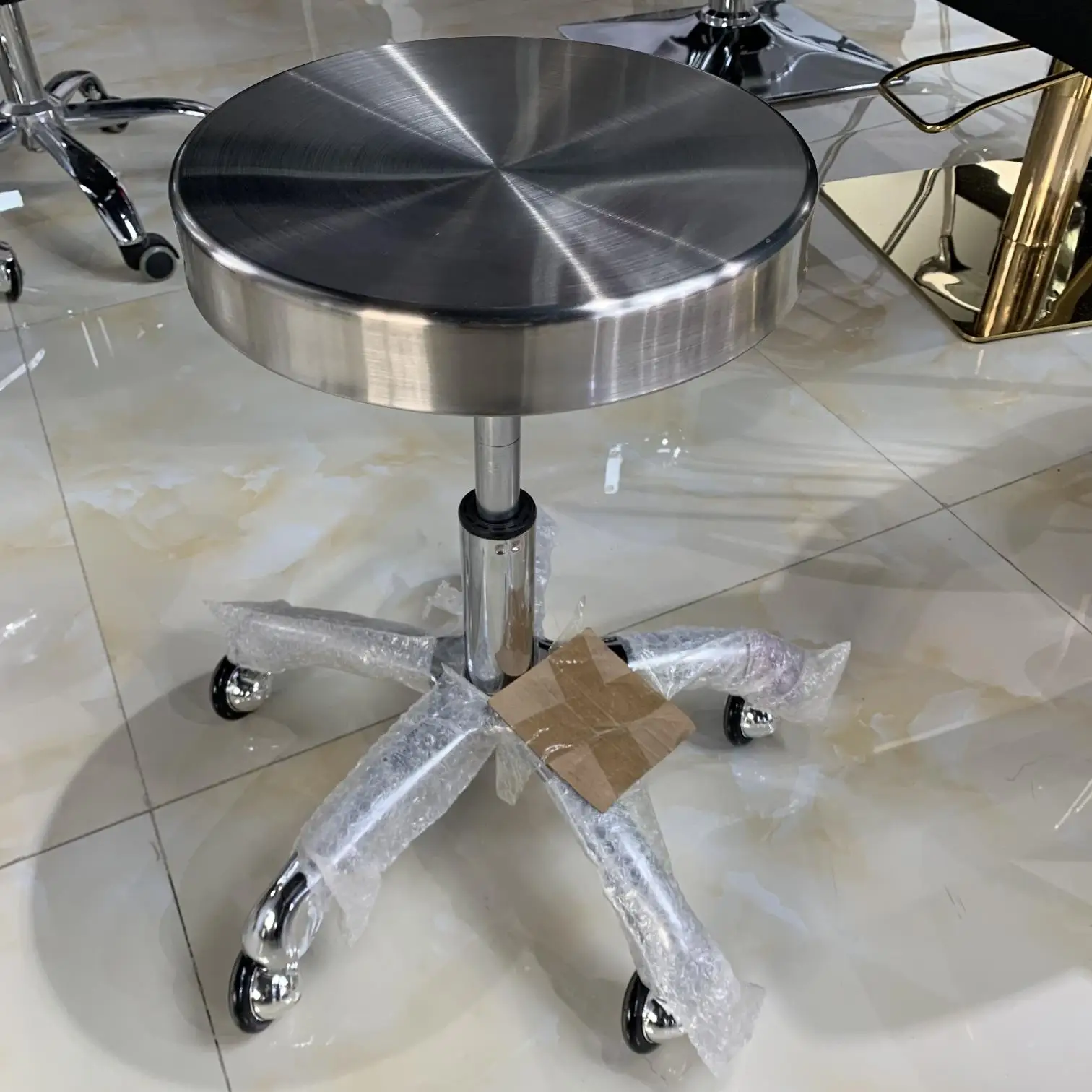 wholesale factory price salon hairdresser stool barber lifting rolling chair