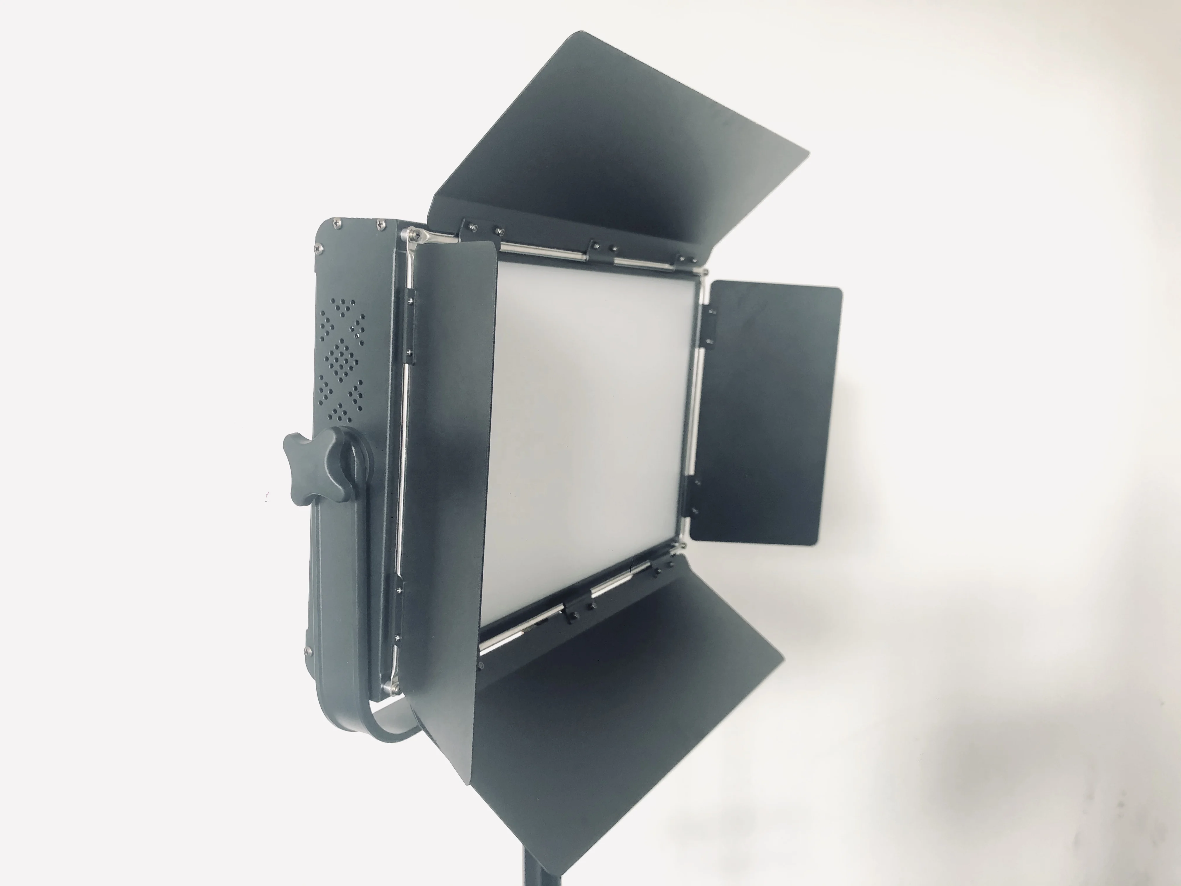 
120W professional high CRI bi-color dimmer DMX512 import LED studio light for TV 