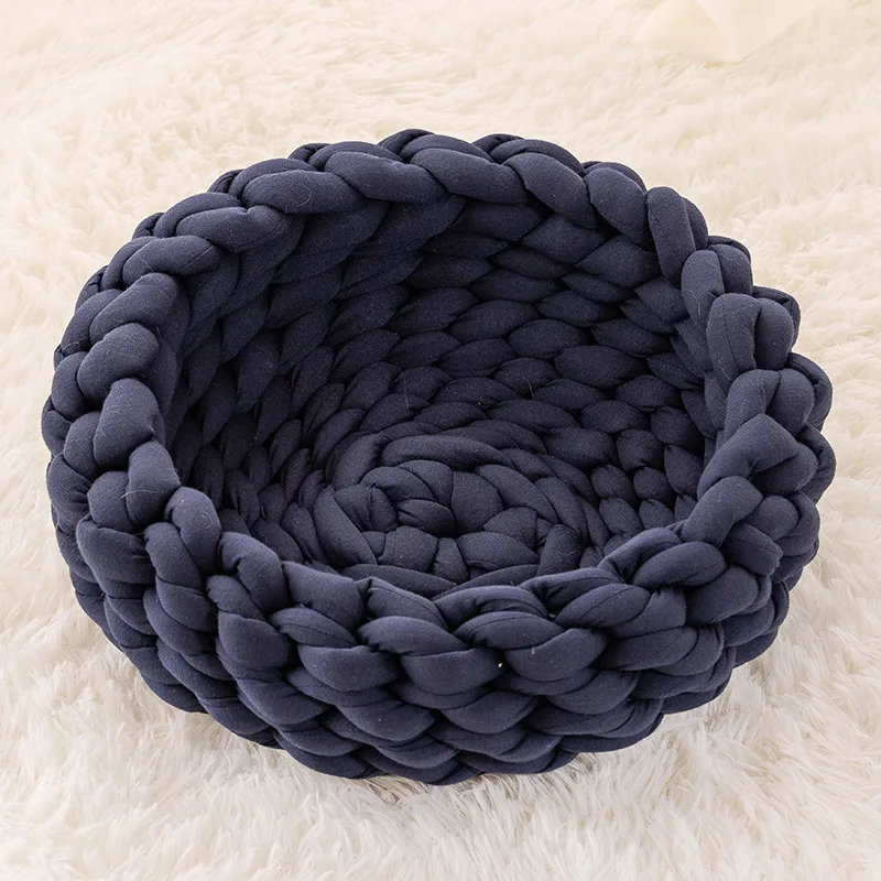 Indoor Luxury Warm Soft Anti-slip Woven Handmade Pet Cat Deep Bed Round Crochet Chunky Nest Braided Cat Bed