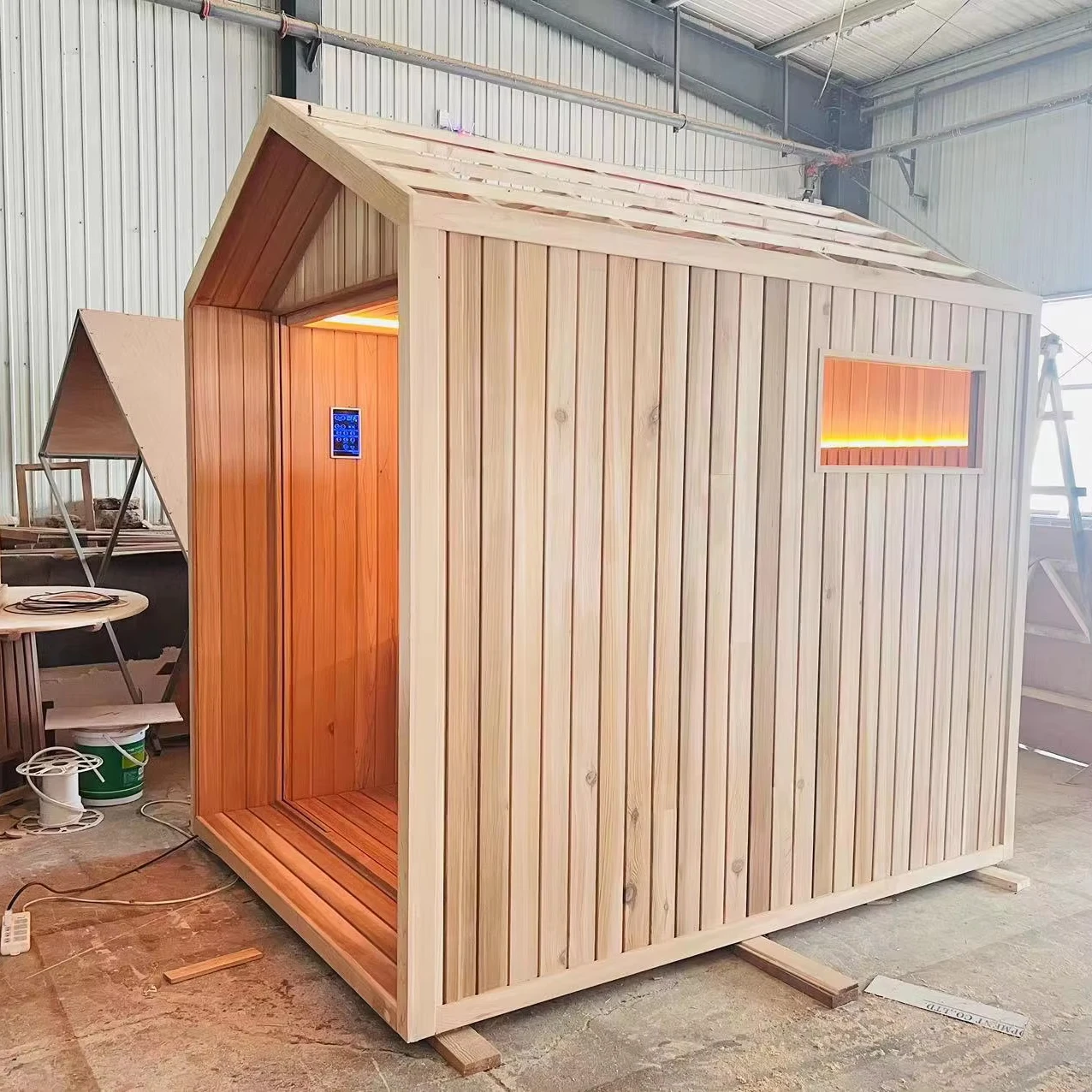 Traditional Cedar Wood Outdoor Sauna Room With Wood Stove For 8 People sauna room