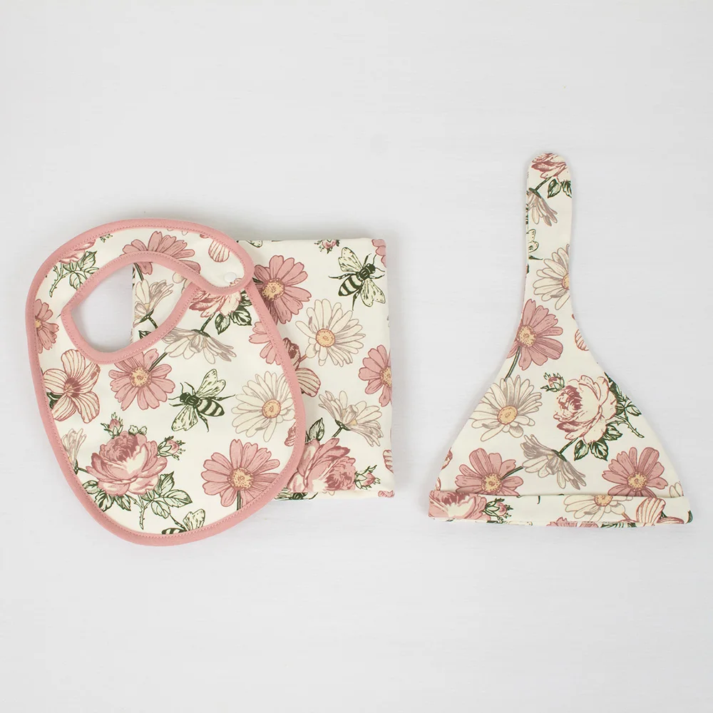 Customized 100% Organic Cotton Blanket Newborn Printing Luxury Quilt Baby Swaddle Blankets With Bibs