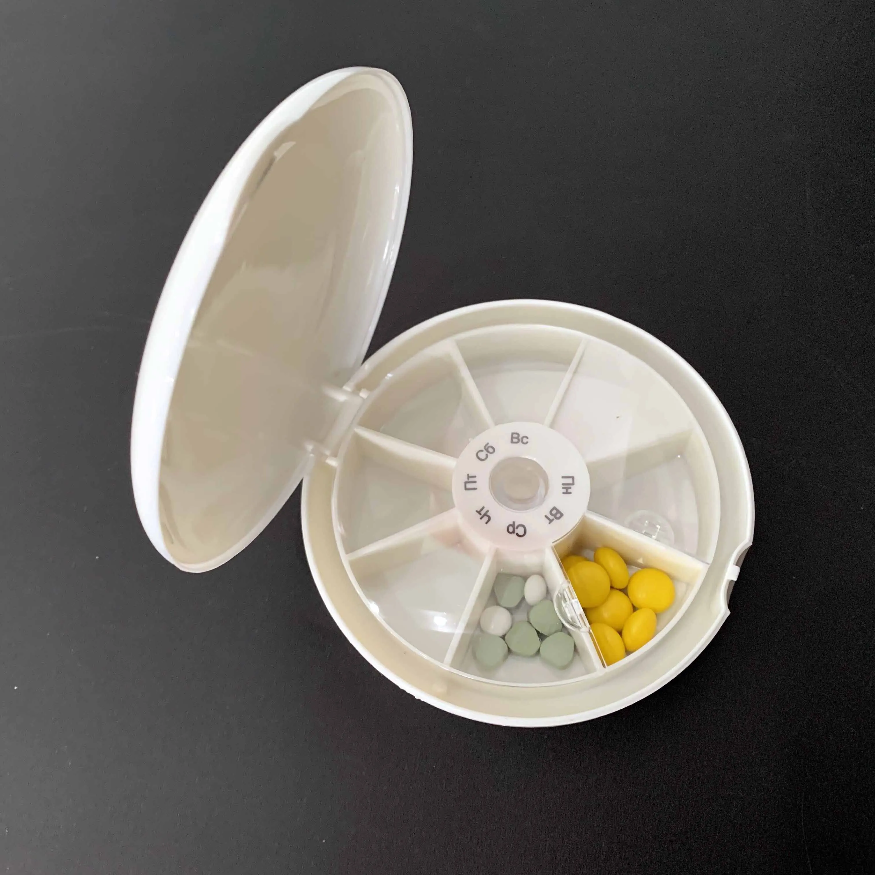 Weekly Rotating Round Pill Storage Cases Plastic 7 Days Pill Box