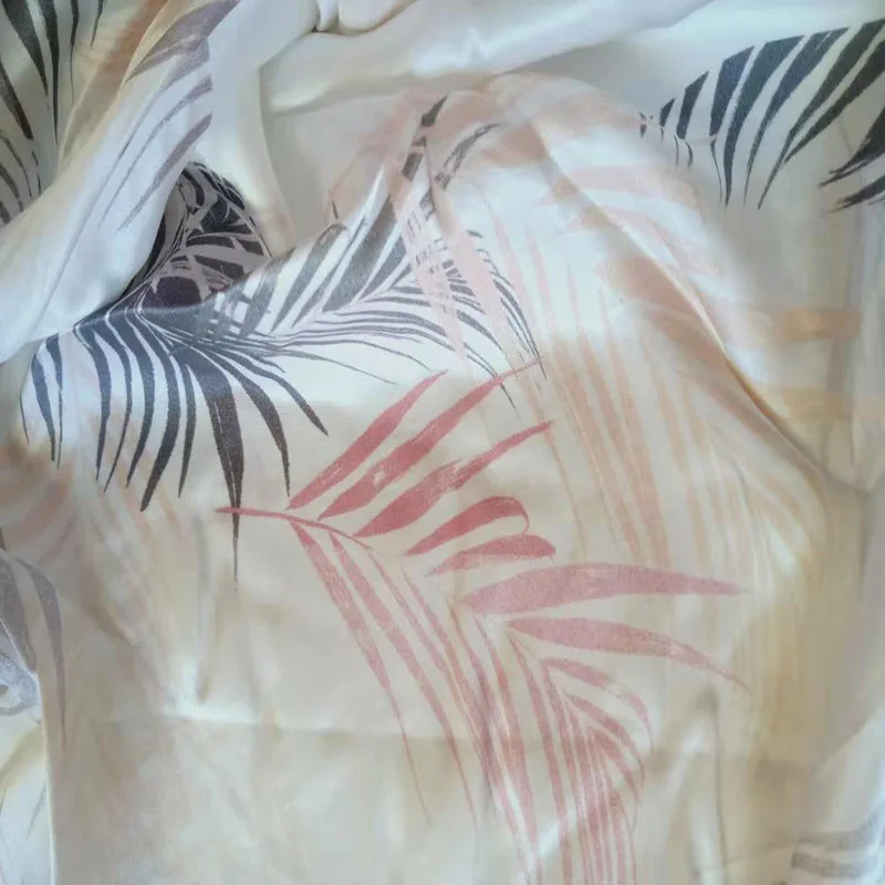 Custom Digital Print Silk 14mm Silk Satin Fabric For Silk Scarf