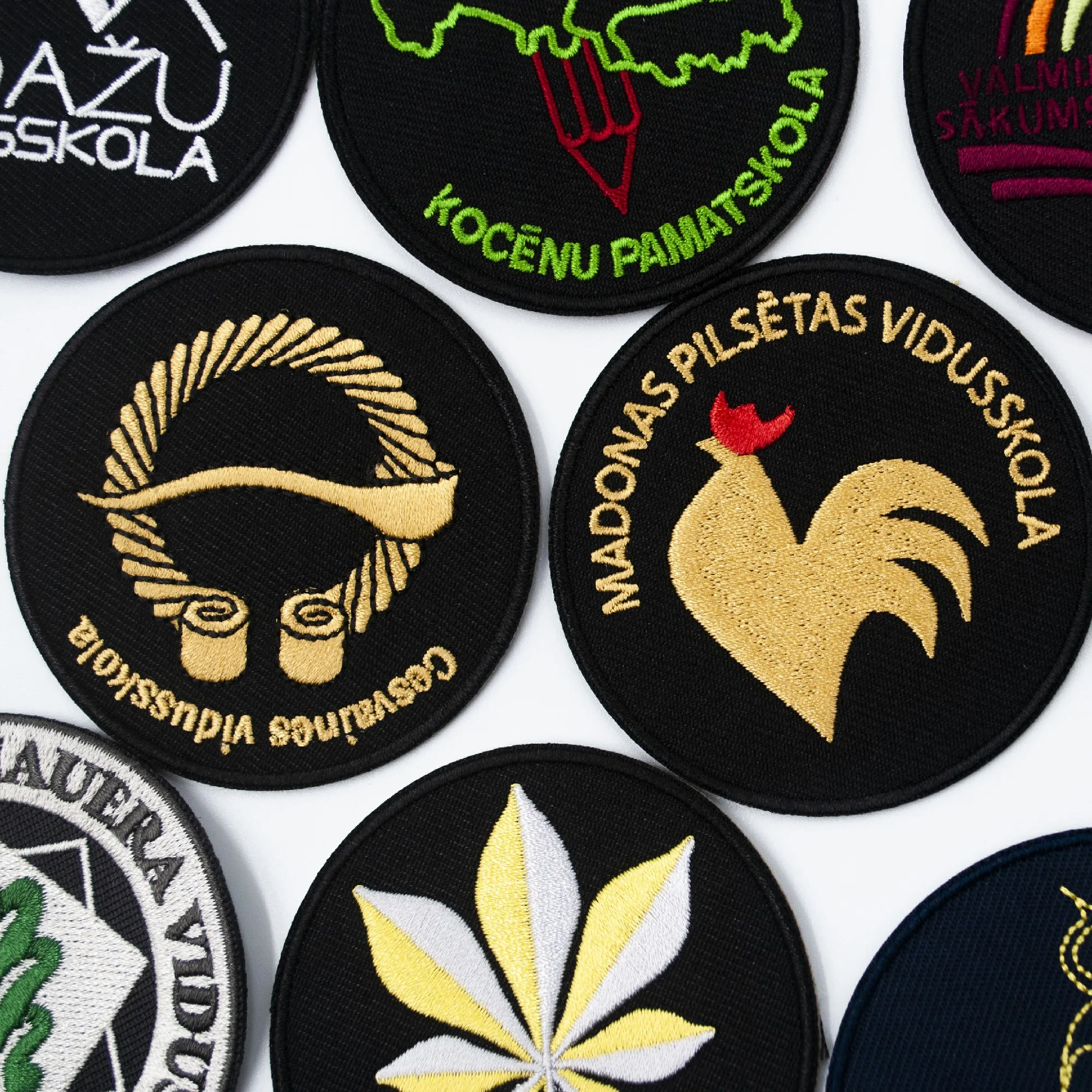 Custom Hat Fabric Woven Full Embroidered Logo Iron On Embroidery Badges Patches for Jackets Hats Clothing