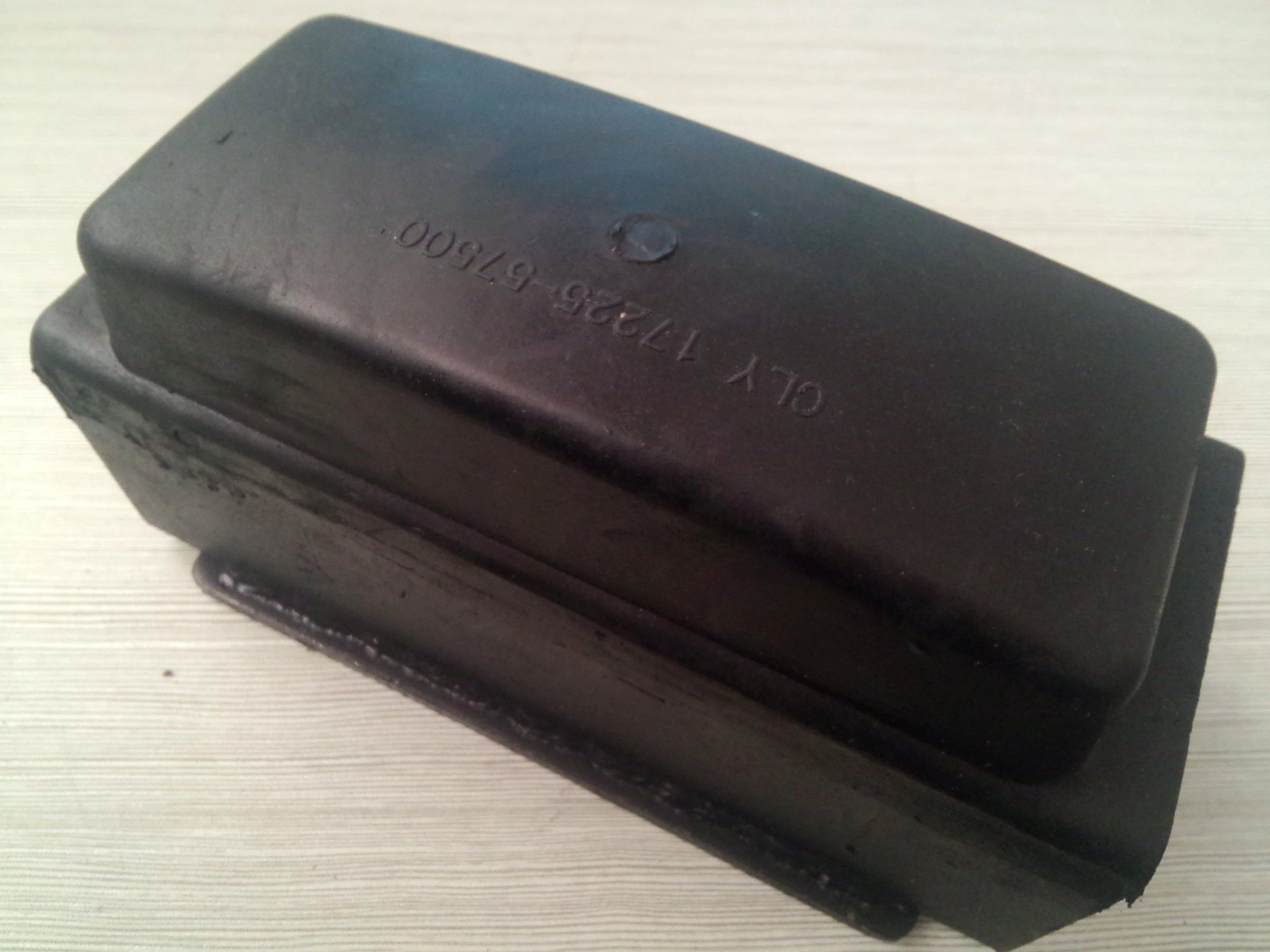 Rear right spring bumper 17225-57500 for fuso 8DC