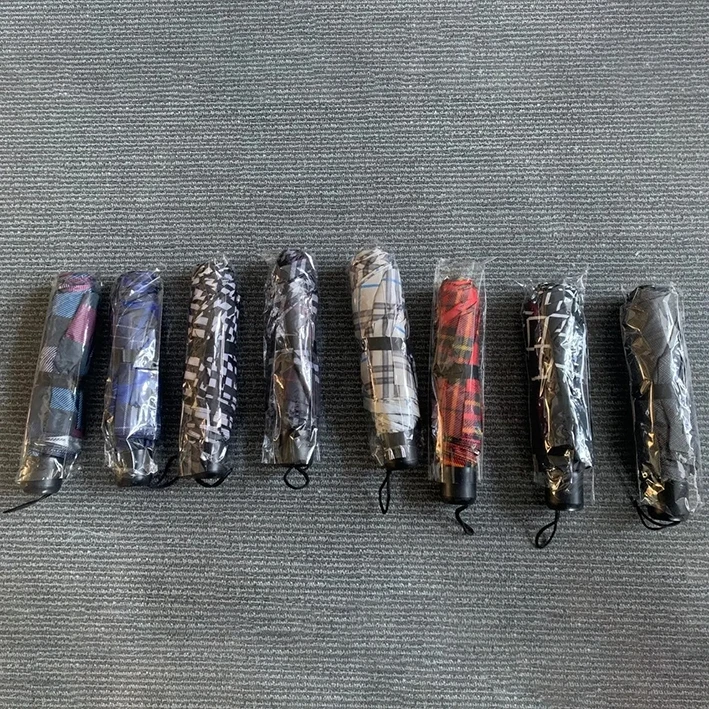 Promotional Outdoor Heavy Duty High Wind 8 Foot Windproof Beach Umbrella With Sand Anchor