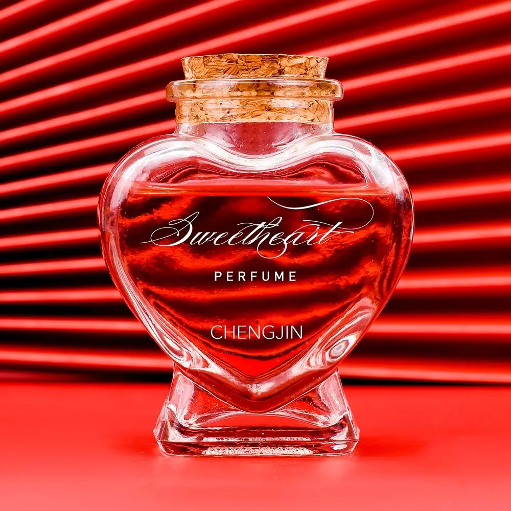 hot selling 70ml heart shape glass candy jars spice jar with cork stopper for kitchen decoration storage