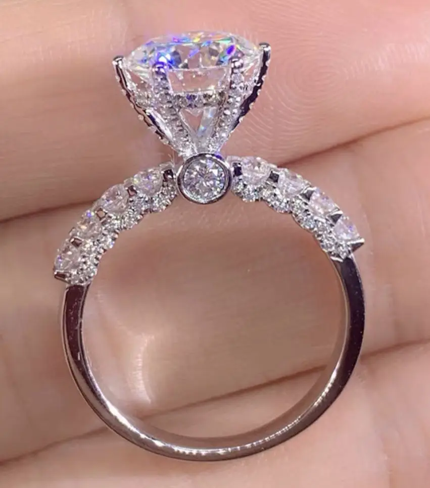 Luxury Big Natural Diamond Band With Central Moissanite Stone In 4CT VVS D Color For Wedding Ring