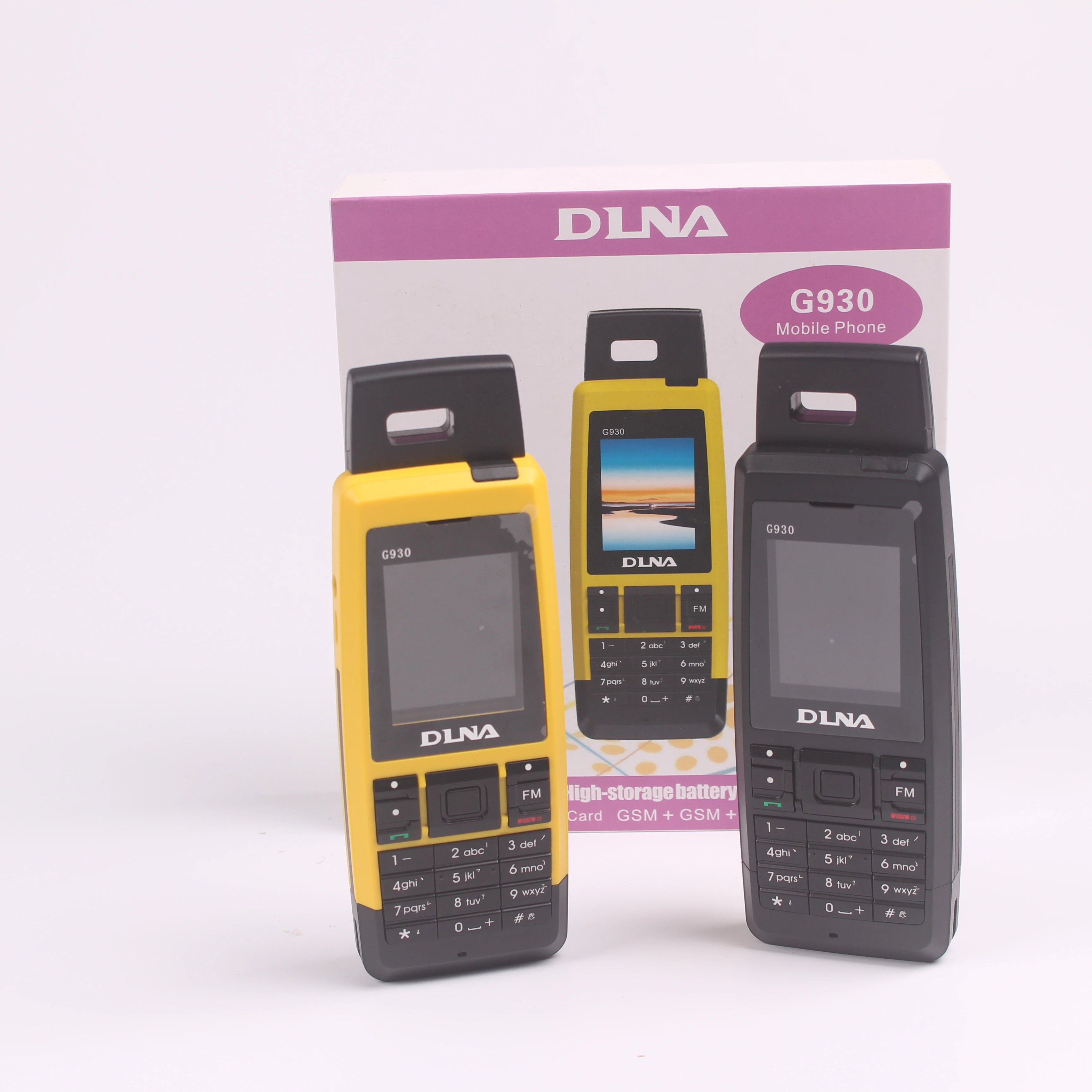 Selling cheap CDMA450MHz + GSM mobile phone DLNA G930 with 3 SIM Card Mobilephone