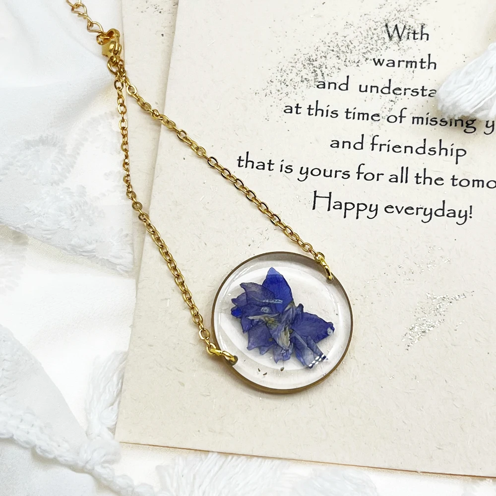 Transparent Crystal  Personalize Jewelry Handmade PendantsNatural Real Pressed Resin Flower Necklace