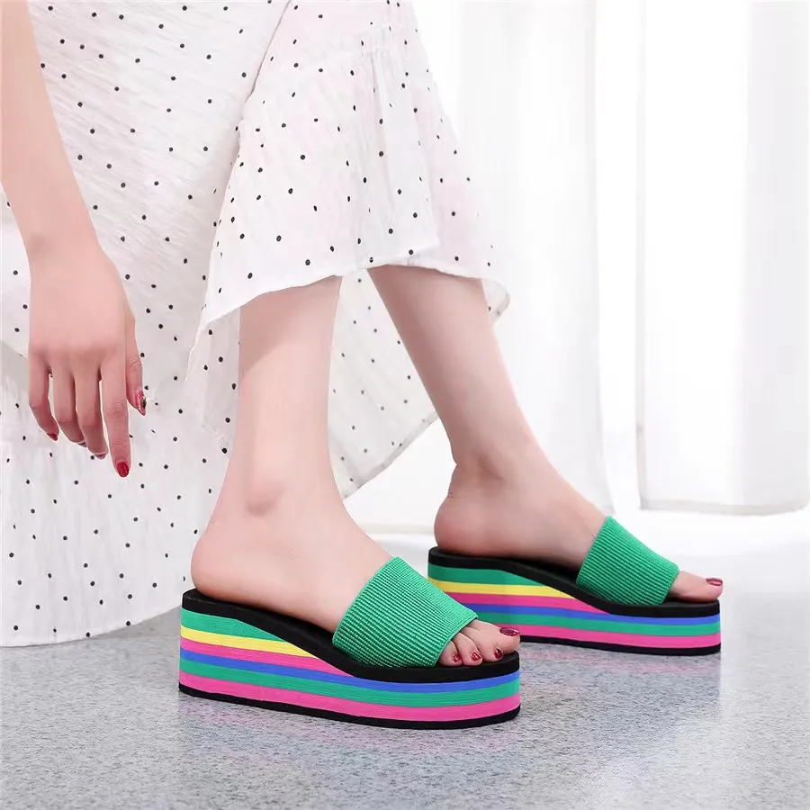 Stylish pvc women clear jelly slides slippers neon color comfortable transparent crystal slippers for ladies
