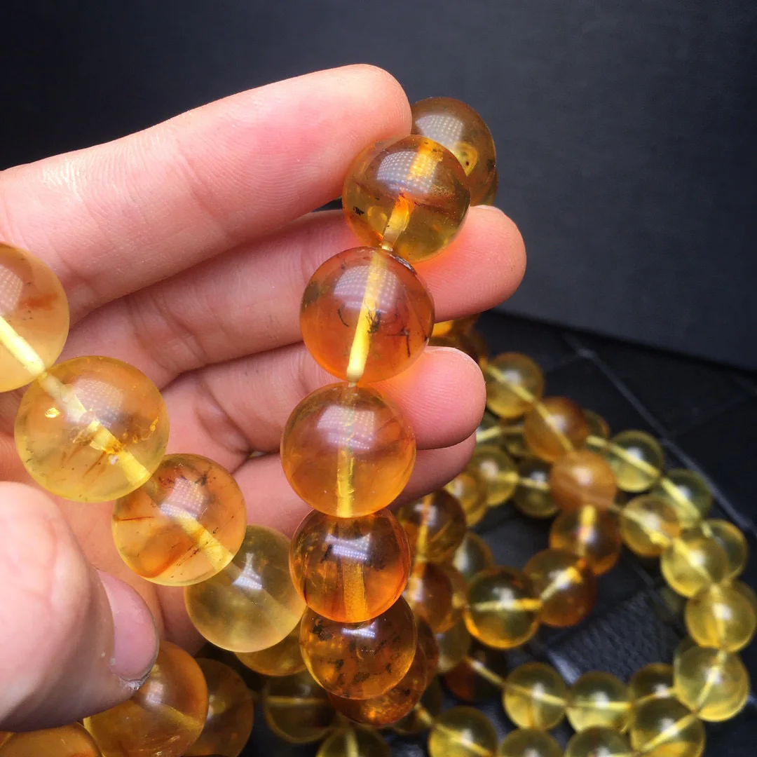 Factory outlet natural natural Every one of them contains worms Collection level insect amber