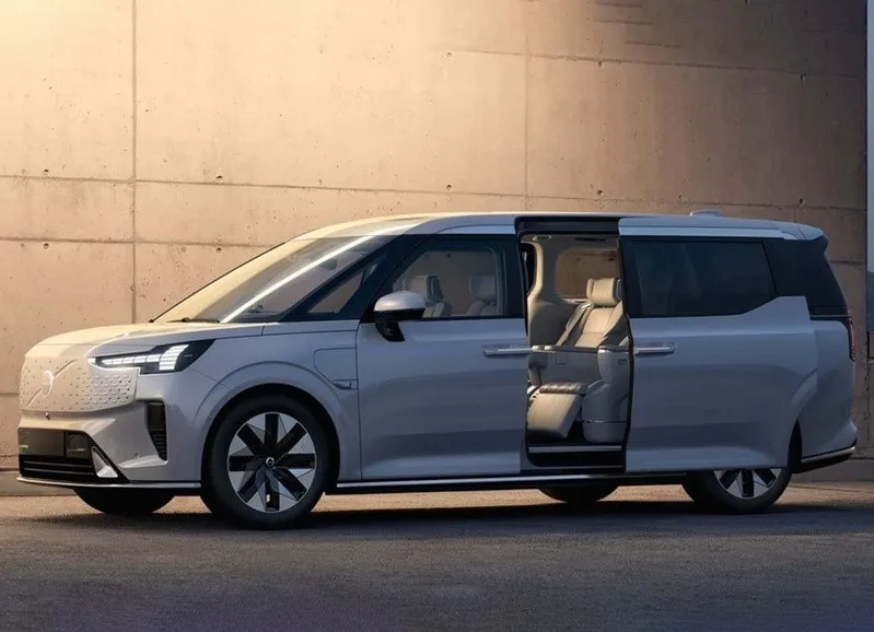 Luxury Pure Electric Car Volvo EM90 4 Wheel High Speed Large Size EV MPV