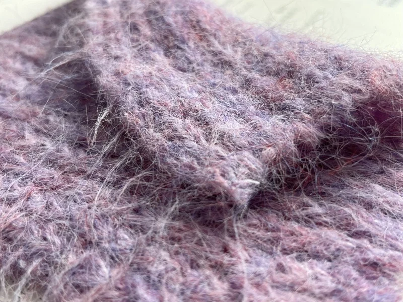 4.2NM/1 Scenery long hair alpaca hair and mare hair wool yarn 59% recycled polyester 21% nylon 8% wool 11% polyester 1% spandex