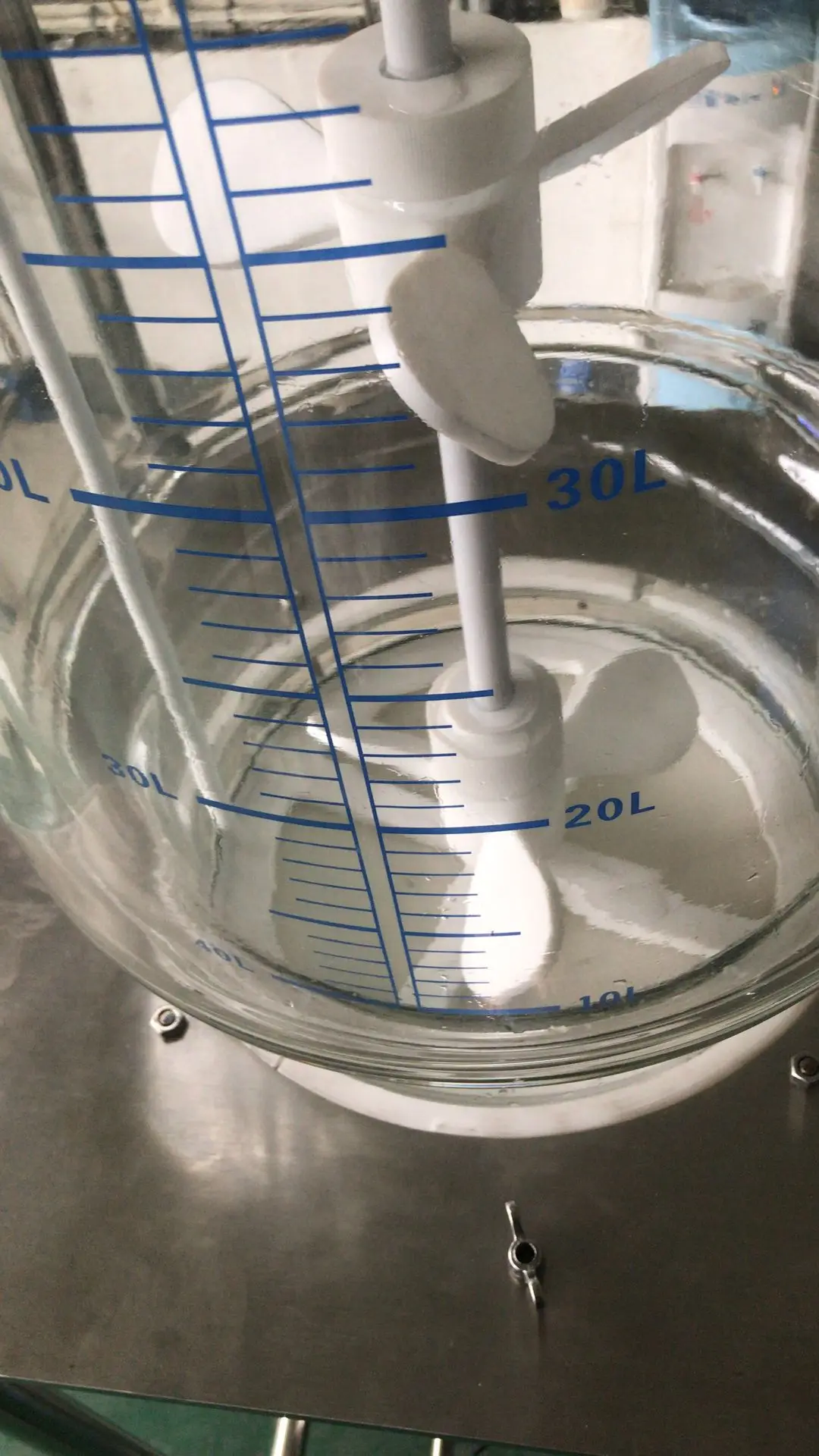 100L customized Jacketed glass ultrasonic crystallization reactor with heater and cooler and vacuum pump