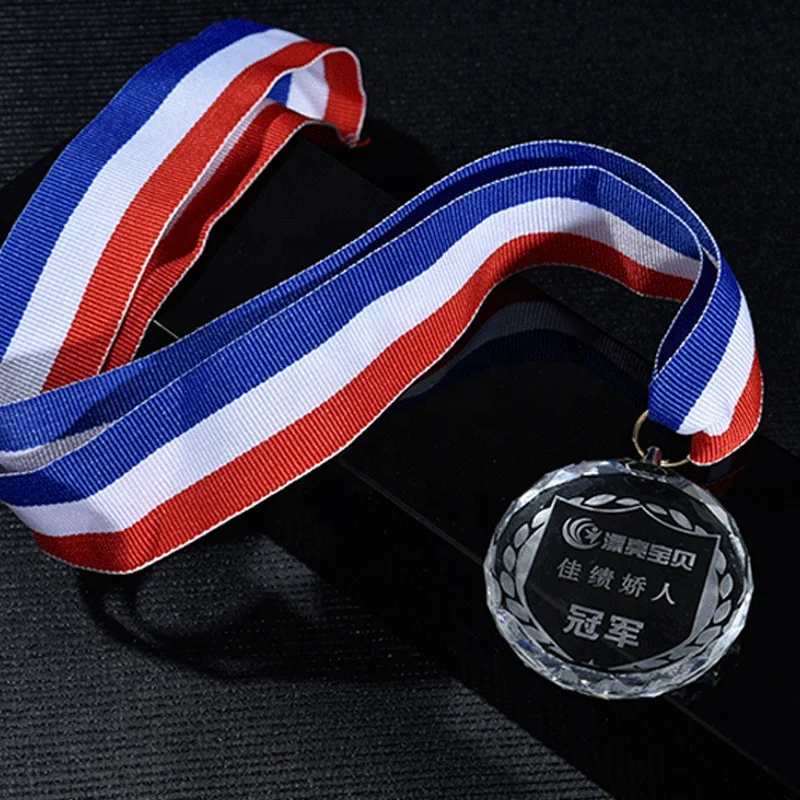 Promotion Cheap Crystal Glass Medal Hanger Custom Unique Sports Trophies and Medals