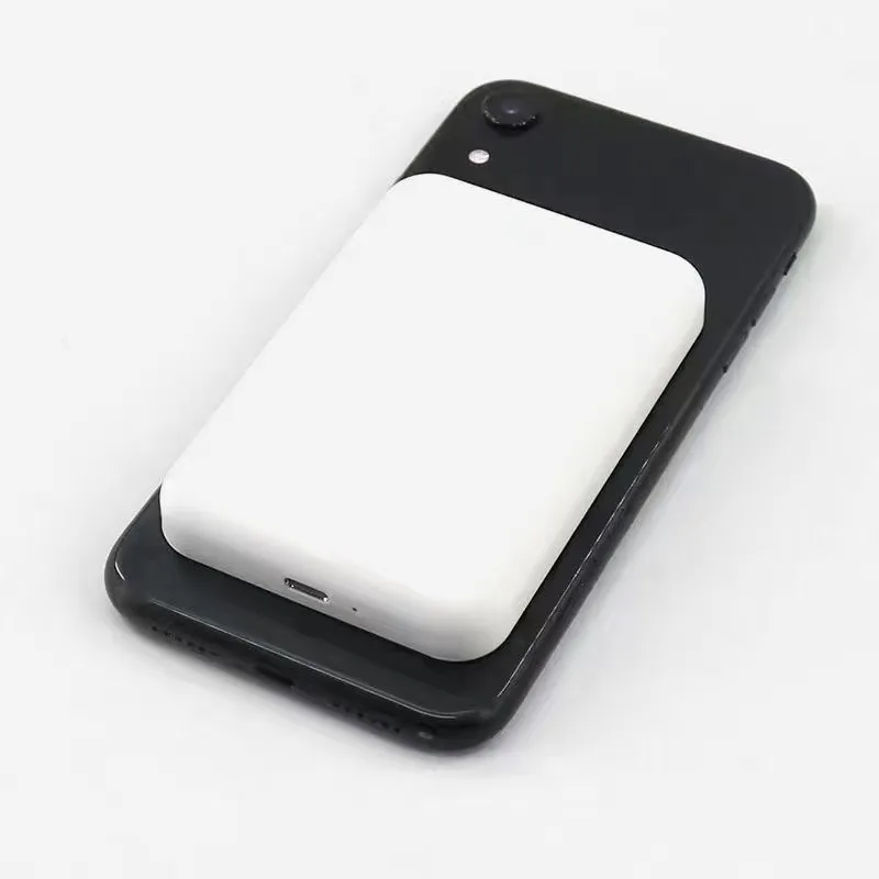 Original 5000 mAh 2021 Magnetic Wireless Charging Power Bank Battery Pack for IPhone Series Factory Outlet